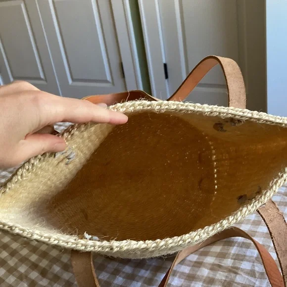 Obsidian Crafts Natural Sisal Straw and Leather Tote Bag - Picture 3 of 5